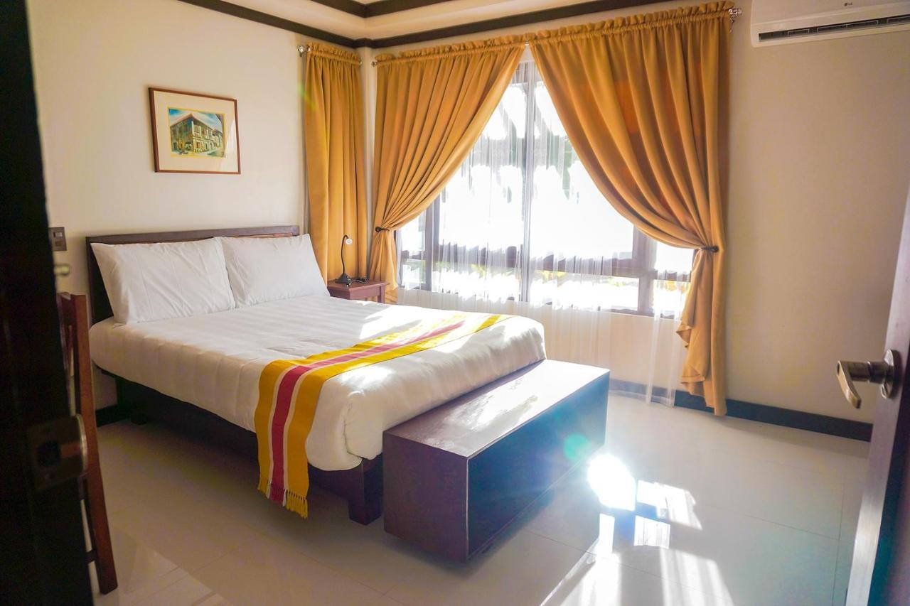 Veranda Hotel Paoay Exterior photo