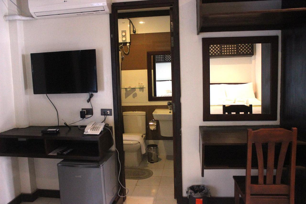 Veranda Hotel Paoay Exterior photo